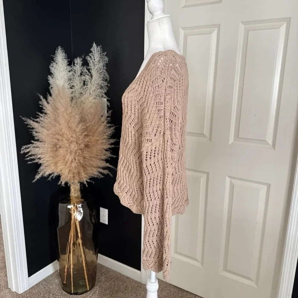 American Eagle V-Neck Crochet Knit Sweater
 size XL - Picture 4 of 12